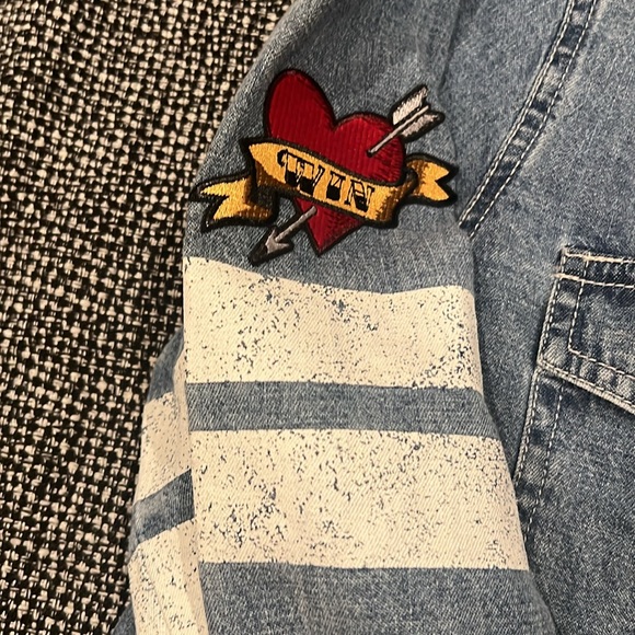 Women's WEAR By Erin Andrews Denim Seattle Seahawks Long Sleeve Button-Up Shirt - Picture 3 of 7